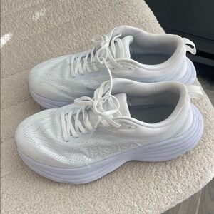 White Hoka Bondi 7